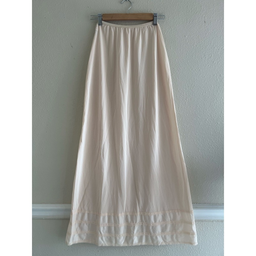Lorraine Cream Peachy Laced Trim Slip Skirt Small Intimate Cottagecore
